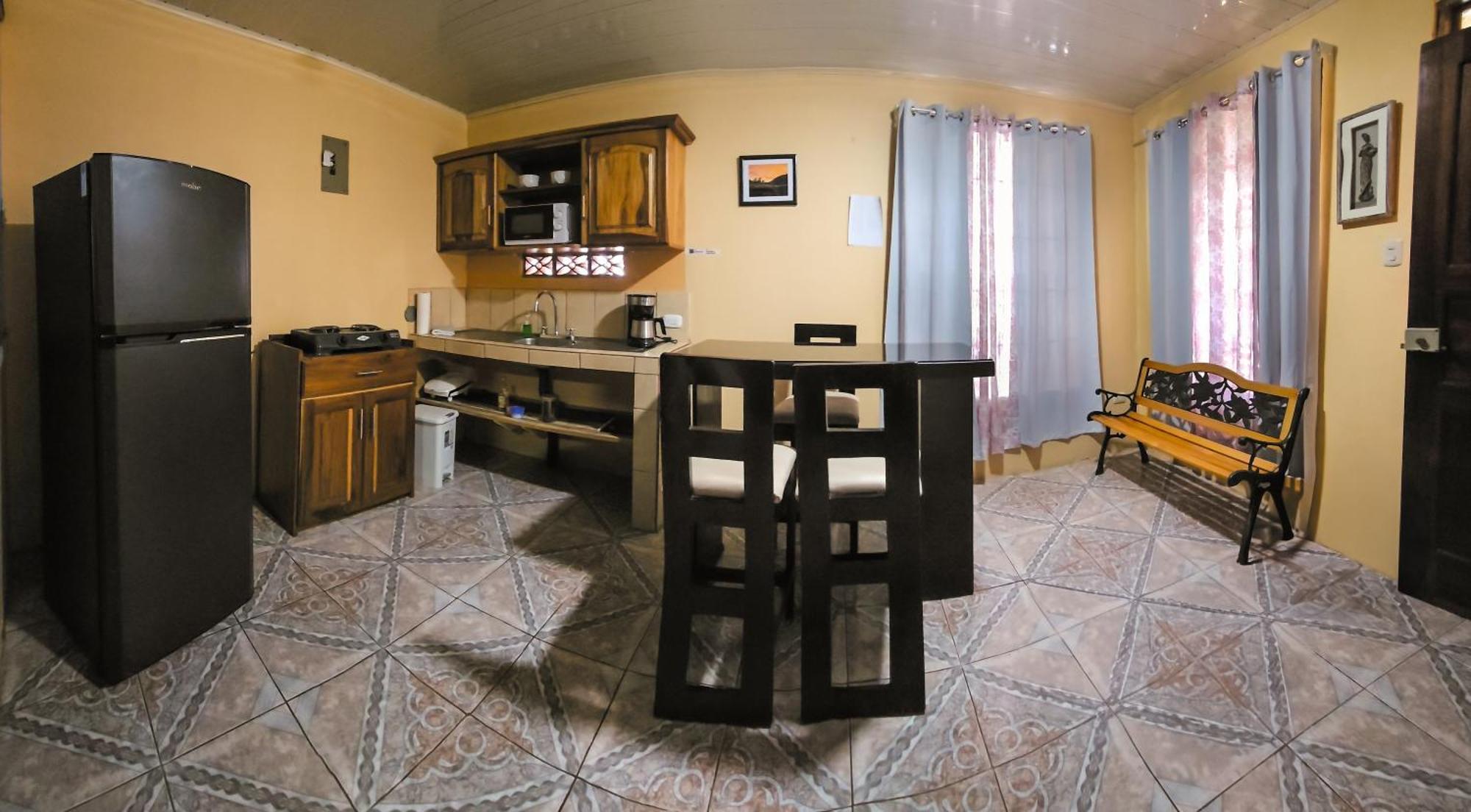 Apartamento Daly #1 Guápiles Exterior foto